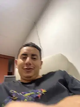 DanielGomez9 online show from February 2025 12:16:01 AM