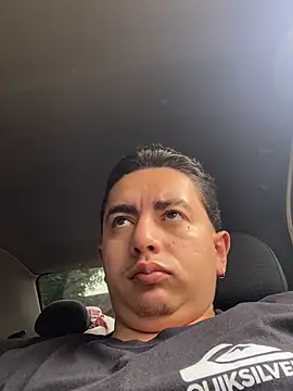 DanielGomez9 online show from March 2025 07:11:02 PM