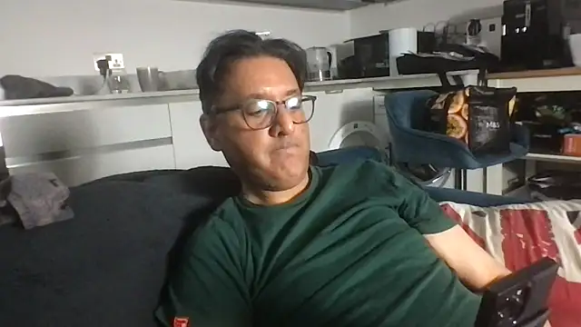 Robin007 online show from September 2025 02:59:01 AM