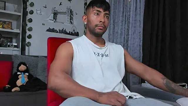 Couple muscle1 online show from October 2025 07:00:01 PM