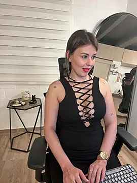 Eva Gonzalez online show from February 2025 12:08:01 AM