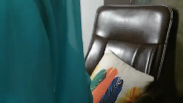 Snapshot of urvashihott chatting on February 2026 05:05:02 PM urvashihott online show from February 2026 05:05:02 PM