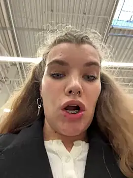 Holy Tereza online show from February 2025 02:35:02 PM