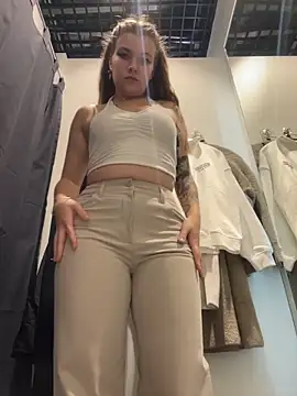 Holy Tereza online show from November 2025 03:45:02 PM