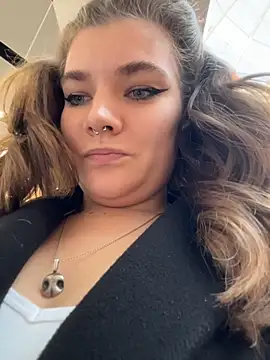 Holy Tereza online show from April 2026 03:59:01 PM