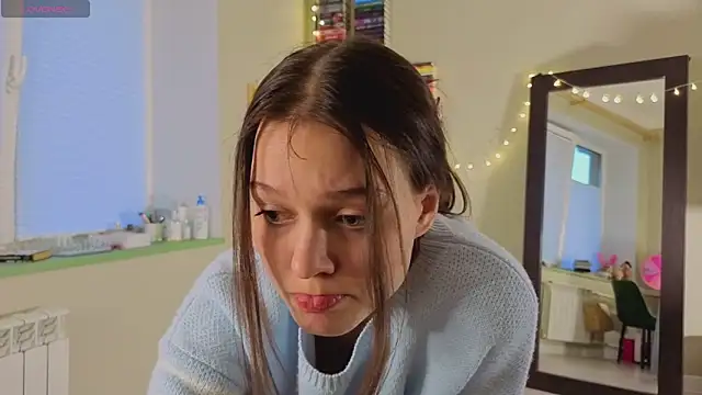 Addelin Moon online show from February 2026 03:09:02 PM