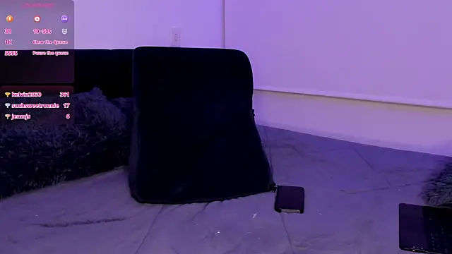 Snapshot of cleo_adams chatting on January 2025 07:27:02 AM cleo adams online show from January 2025 07:27:02 AM