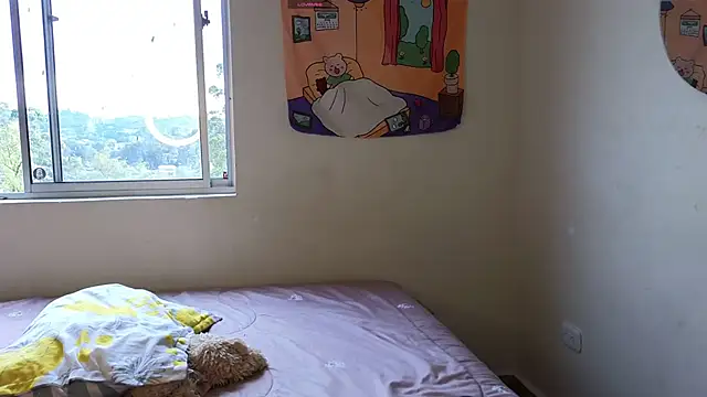 Snapshot of ViolettaSummer chatting on January 2025 09:46:02 PM ViolettaSummer online show from January 2025 09:46:02 PM