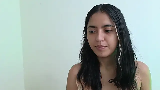 Snapshot of ViolettaSummer chatting on February 2025 08:11:02 PM ViolettaSummer online show from February 2025 08:11:02 PM