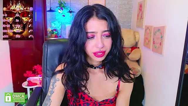 REDHOTTER  online show from November 2025 07:57:02 PM