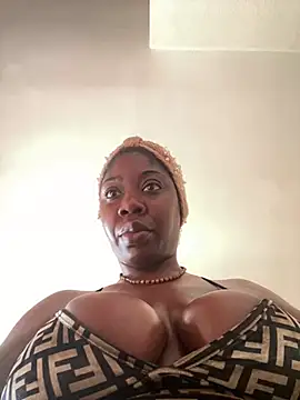 Snapshot of hotcoco28 chatting on January 2025 07:13:02 PM hotcoco28 online show from January 2025 07:13:02 PM