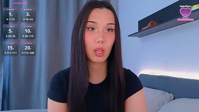 Kaia Sunshine Mia online show from June 2026 02:32:01 PM