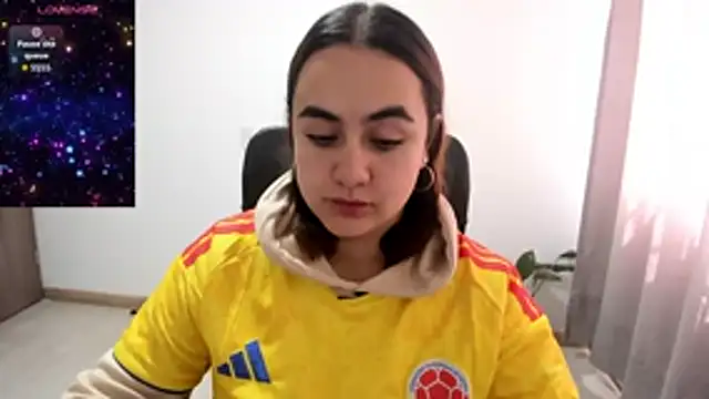 maryluna95 online show from June 2026 06:17:01 PM