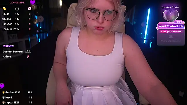 CoolTatis online show from January 2025 09:15:02 PM