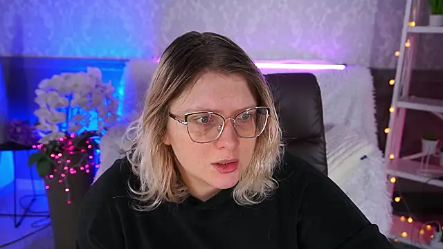 CoolTatis online show from February 2026 08:20:01 AM