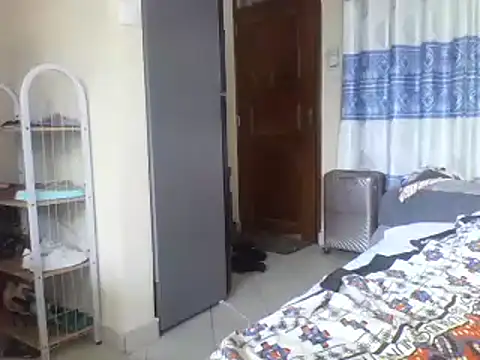 zainabsmile online show from February 2025 08:06:01 AM