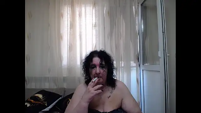 Snapshot of maturekorine chatting on June 2026 03:23:01 PM maturekorine online show from June 2026 03:23:01 PM