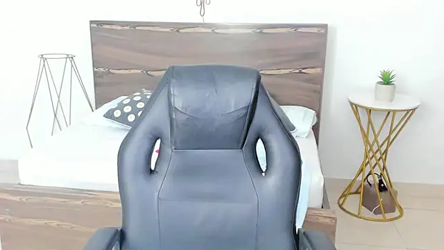 Snapshot of ivette_bocelly chatting on January 2025 07:18:02 PM ivette bocelly online show from January 2025 07:18:02 PM