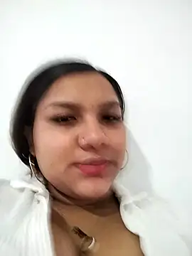 Alix sweet22 online show from November 2025 05:00:01 PM