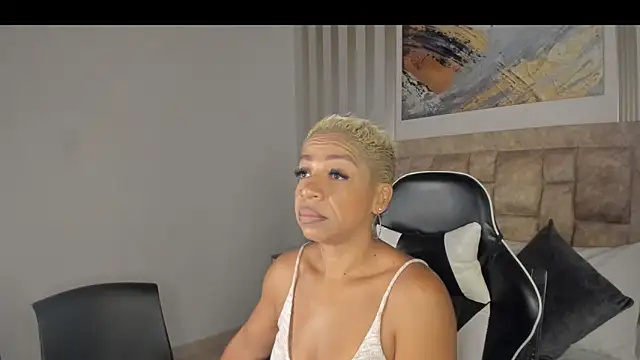 summer night  online show from December 2025 11:30:02 AM