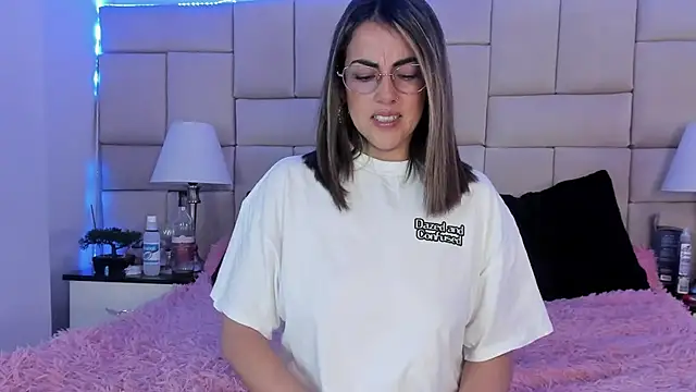 IsisLoveyes  online show from March 2025 10:04:02 PM