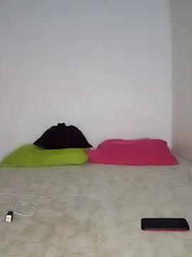 KarameloVzla online show from December 2025 01:58:01 AM