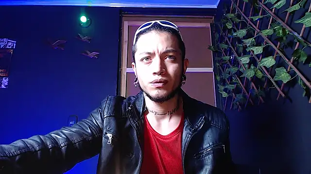 Dicaprioo  online show from October 2025 03:29:01 AM