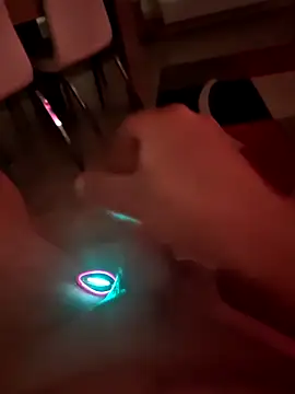 Szeltolo001 online show from April 2026 02:42:01 AM