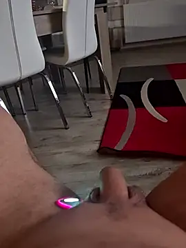 Szeltolo001 online show from April 2026 09:50:02 PM