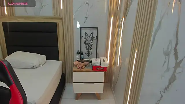 Snapshot of delilaquinn chatting on September 2025 12:17:01 PM delilaquinn online show from September 2025 12:17:01 PM