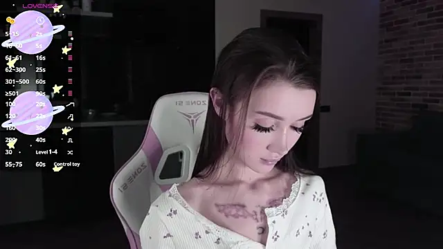 Snapshot of sweetiebones chatting on February 2025 02:48:02 PM sweetiebones online show from February 2025 02:48:02 PM