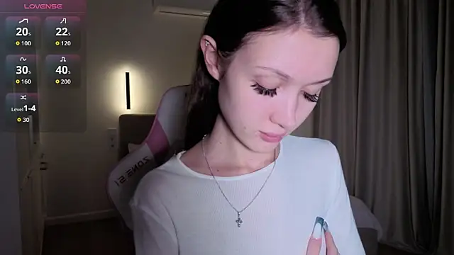 Snapshot of sweetiebones chatting on May 2026 09:54:02 PM sweetiebones online show from May 2026 09:54:02 PM