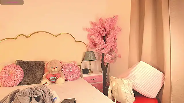 CahitlinBell online show from April 2026 06:05:01 AM