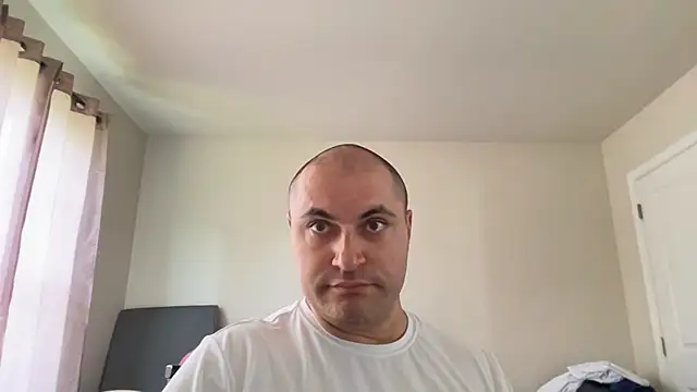 SluggishChase99 online show from June 2026 05:18:02 PM