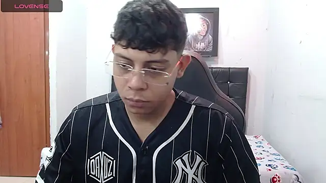 Wiiliam 20 online show from February 2025 03:53:02 PM