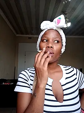 PerfectionBerrie online show from February 2026 04:16:02 PM