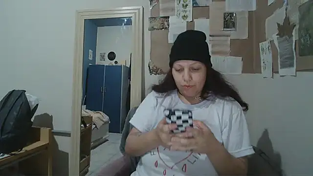 bbyedarling online show from October 2025 02:45:01 AM