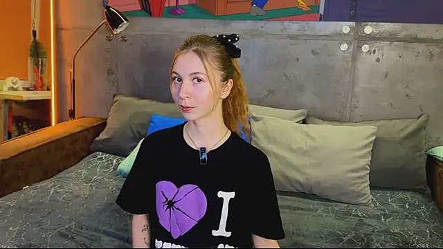 izi-fox online show from October 2025 04:07:01 PM