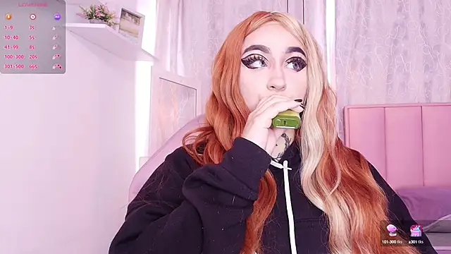 bella-green online show from February 2025 07:06:01 PM