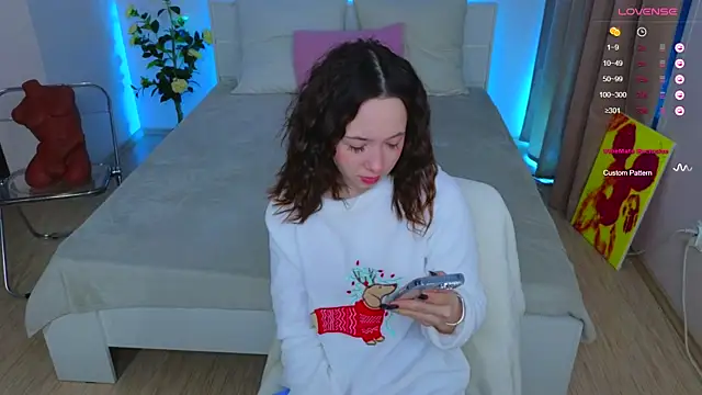 Snapshot of Hayle_Hill chatting on January 2025 05:35:01 AM Hayle Hill online show from January 2025 05:35:01 AM