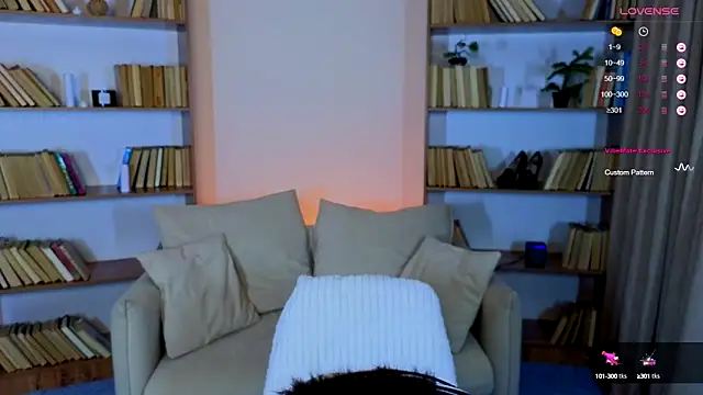 Snapshot of Hayle_Hill chatting on March 2025 02:19:02 AM Hayle Hill online show from March 2025 02:19:02 AM