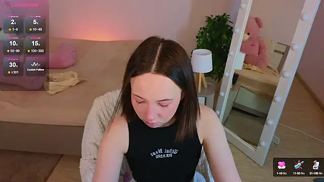 Snapshot of Hayle_Hill chatting on March 2025 02:21:02 AM Hayle Hill online show from March 2025 02:21:02 AM