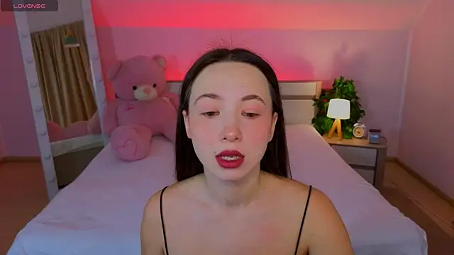 Snapshot of Hayle_Hill chatting on November 2025 01:22:01 AM Hayle Hill online show from November 2025 01:22:01 AM