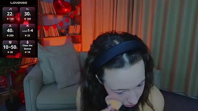 Hayle Hill online show from February 2026 12:36:01 AM