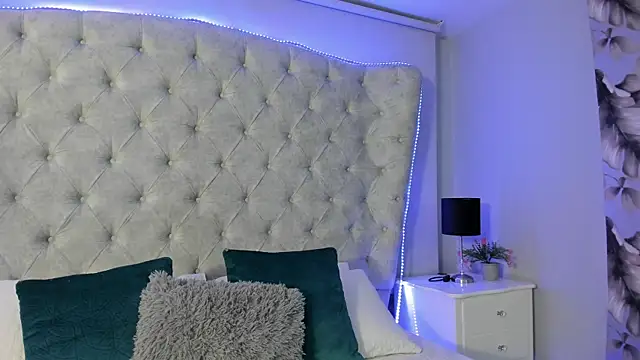 dafne bss online show from December 2025 05:38:02 AM