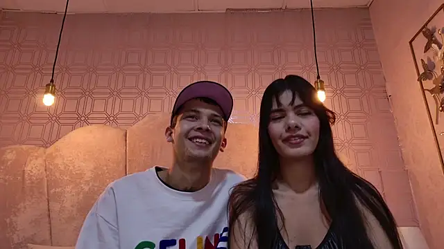 kendalltaylorr online show from October 2025 12:16:01 PM