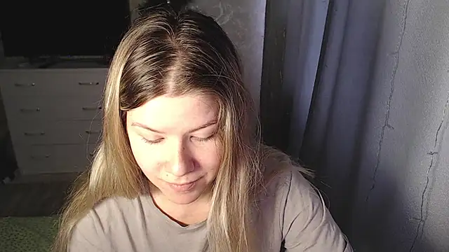 Snapshot of MelissaXKinky chatting on January 2025 08:22:01 AM MelissaXKinky online show from January 2025 08:22:01 AM