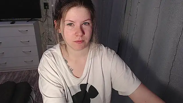 Snapshot of MelissaXKinky chatting on January 2025 02:15:01 AM MelissaXKinky online show from January 2025 02:15:01 AM