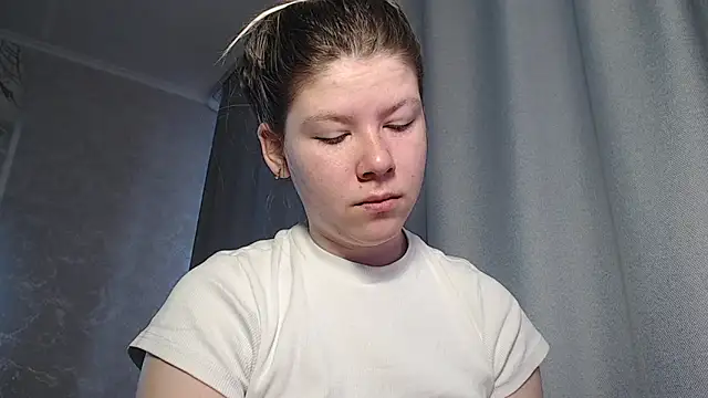 Snapshot of MelissaXKinky chatting on March 2025 02:59:02 AM MelissaXKinky online show from March 2025 02:59:02 AM