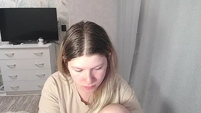 Snapshot of MelissaXKinky chatting on March 2025 02:04:02 AM MelissaXKinky online show from March 2025 02:04:02 AM